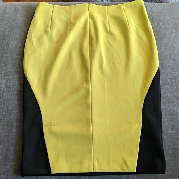 Black and yellow color block pencil skirr - Picture 2 of 4
